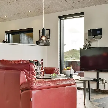 Dom wakacyjny Three-bedroom In Henne *