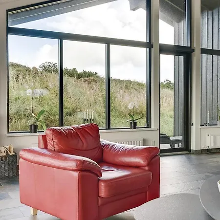 Three-bedroom In Henne Dom wakacyjny