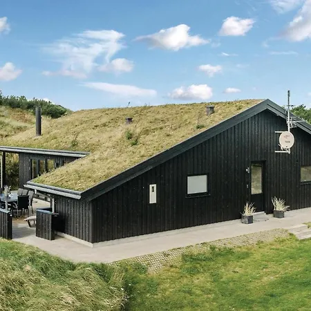 Three-bedroom In Henne *