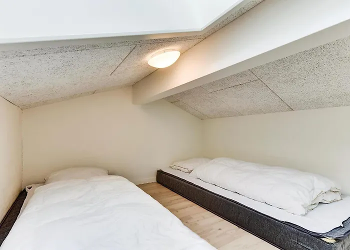 Three-bedroom In Henne