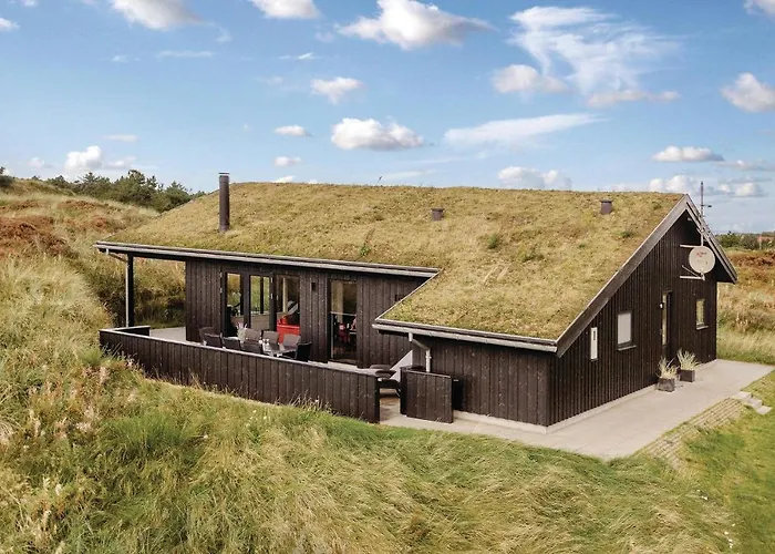 Three-bedroom In Henne