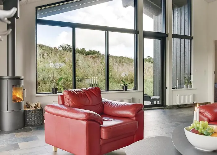 Three-bedroom In Henne Prázdninový dům